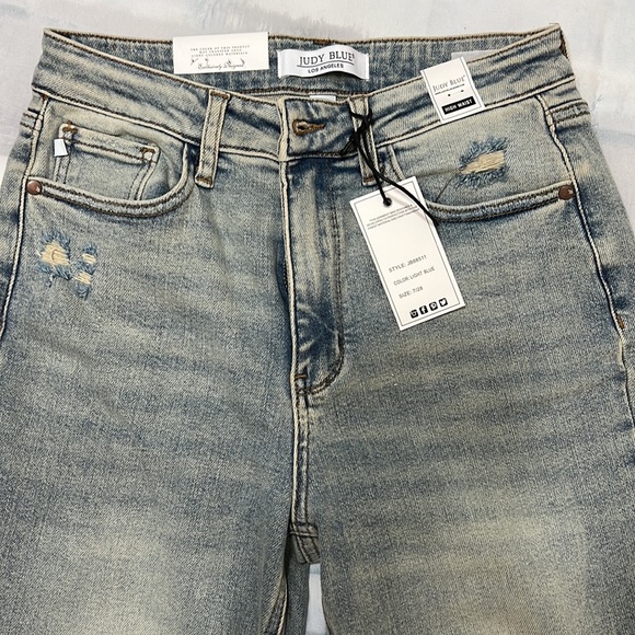 NWT Judy Blue high and waist light blue distressed jeans. NWT size 7/28 - Picture 7 of 10